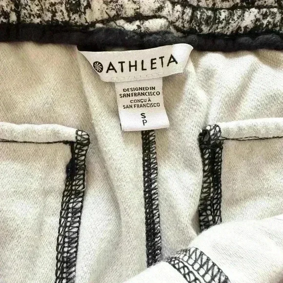Athleta Farallon Short | Pebbles Texture Black | SZ M - Picture 9 of 11